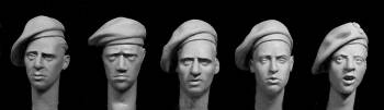 5 heads, British late WW2 berets